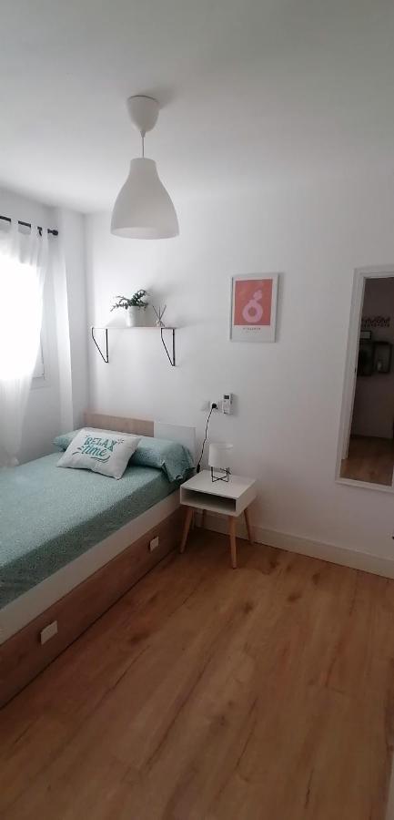 Apartamento El Palo Cosy, 200 M From The Beach Málaga Exterior foto